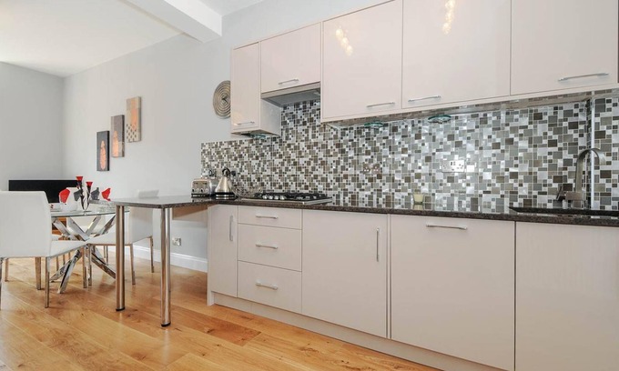 Perry Vale Apartamento | Charming 5 Star 3 Bed London Flat, Garden, Parking