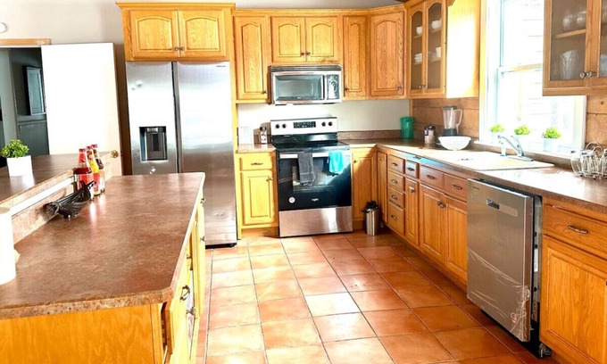 Warfordsburg Otro | Charming 7-bedroom farm house