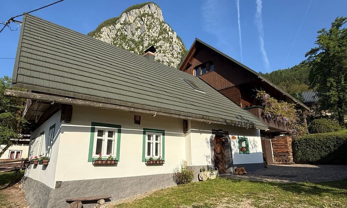 Studor Chalet De Esquí | Charming 85 m² wooden chalet on tranquil location in Studor v Bohinju