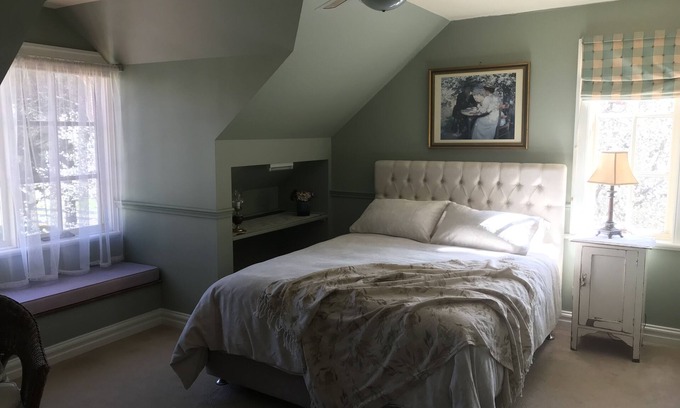 Mount Rankin Casa | Charming Accomadation $190 x 2 guests in Queen room & ensuite & balconey