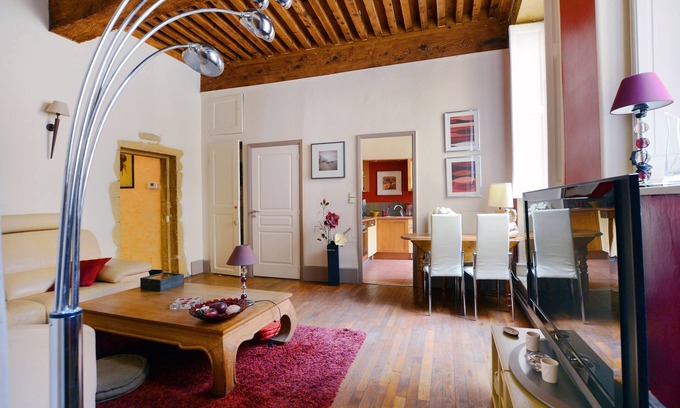 Les Cordeliers Apartamento | Charming accommodation, 2 bedrooms, 80m2, in Cordeliers