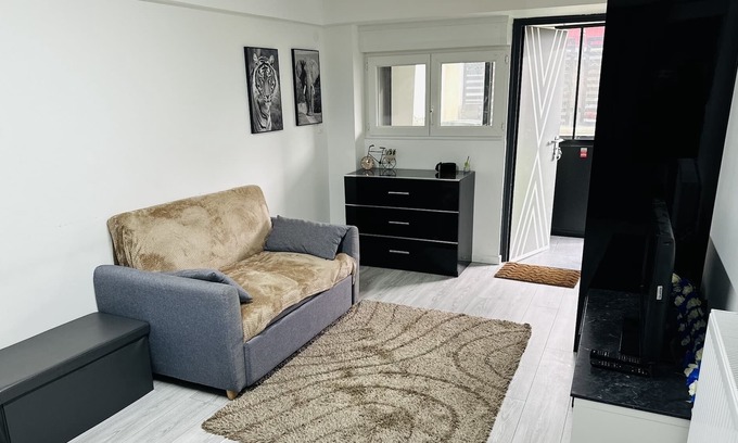 Sevran Casa | Charming accommodation, free parking, RER B train, CDG Airport, Parc des Expos
