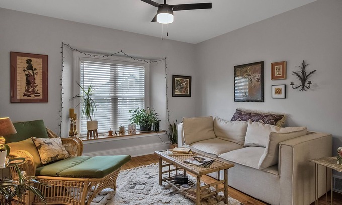 Black Rock Apartamento | Charming and Centrally Located 1-bedroom apartment in lovely Buffalo, NY