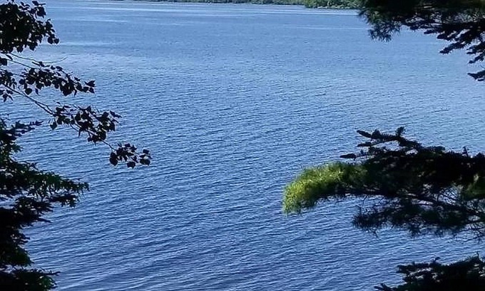 Lac du Flambeau Cabaña | Charming and Cozy, 3-Season, Fence Lake Cottage with Beautiful Sunset View