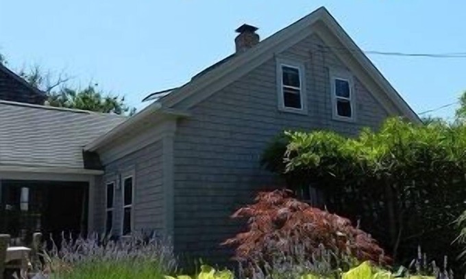 Provincetown Cabaña | Casa encantadora y elegante de Cape Cod ubicada en el centro con un increíble espacio al aire libre