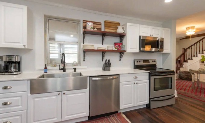 Clermont Casa | Charming and Historic Southern Homestead