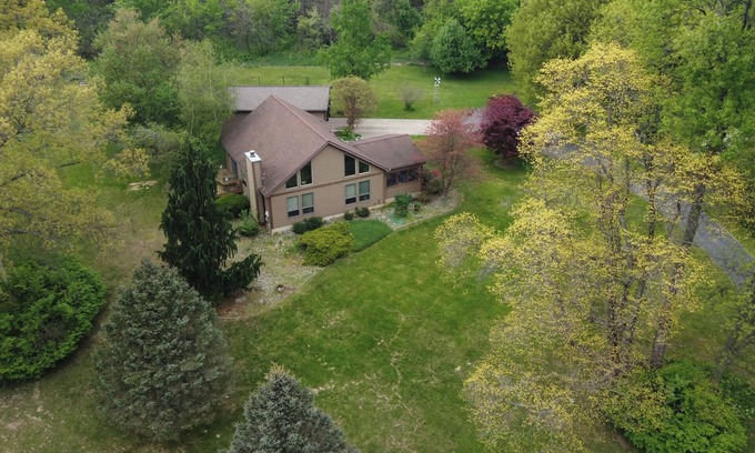 East Leroy Casa | Charming and Quiet House in Battle Creek