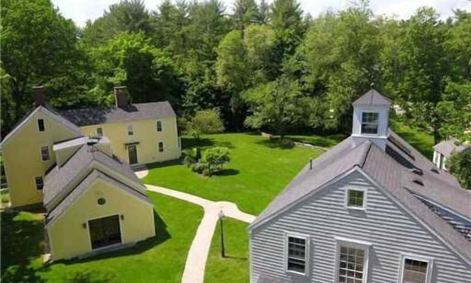 Kennebunkport Apartamento | Un país que se siente muy cerca de Dock Square en Kennebunkport - ¡Se admiten perros!