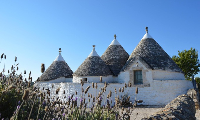 Ostuni Villa | Trulli de piedra encantador y romántico del siglo XIX, con piscina
