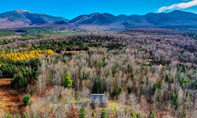Franconia Cabina | Cabina con encanto y privado w / fuego y vistas al bosque!