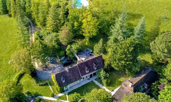 Soucirac Casa | Charming and spacious cottage with swimming pool in idyllic countryside.