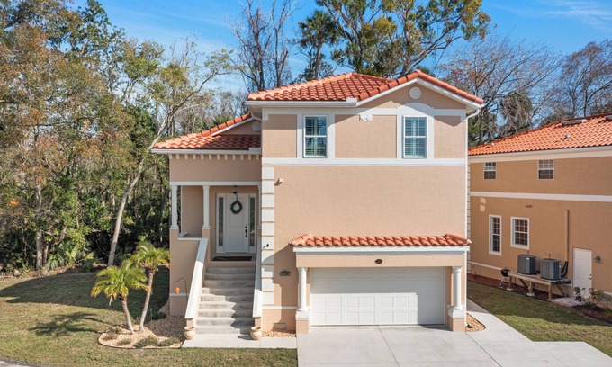 Homosassa Villa | Charming and spacious 3-bedroom villa with lots of amenities!