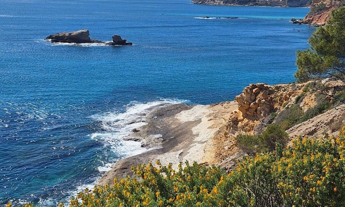 Ensues-la-Redonne Apartamento | Charming apartment in seaside villa
