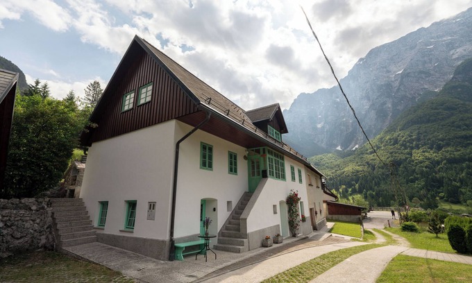 Log pod Mangartom Apartamento | Charming apartment in mountain area with airco sleep 4