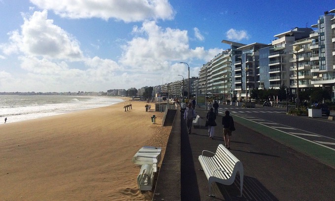 La Baule-Escoublac Apartamento | Charming apartment feet in water sea view