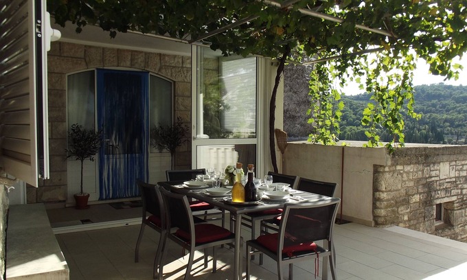 Zrnovo Apartamento | Charming apartment in idyllic surroundings (Ars Vivendi)