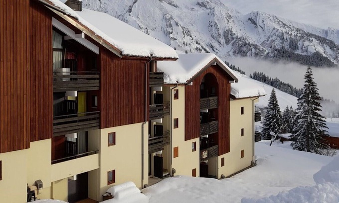 Manigod Apartamento | Charming apartment at the foot of the slopes