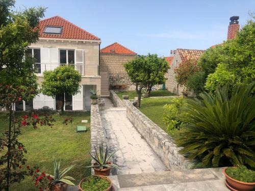 Cavtat Old Town Apartamento | Charming apartment for 3 pax in Cavtat