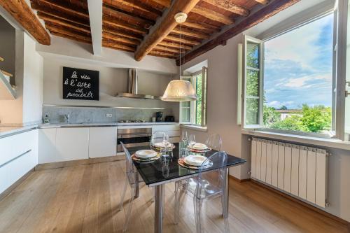 Lucca Historical Center Apartamento | Charming Apartment in Lucca's Historic Center