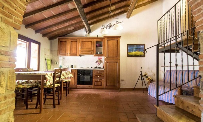 Massa Marittima Apartamento | Charming Apartment in Massa Marittima with shared pool.
