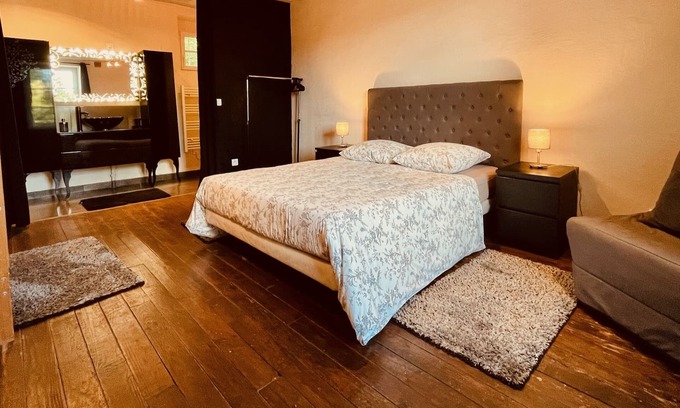 Thiveral-Grignon Apartamento | Charming apartment - Plaisir / Plaine de Versailles (ideal Pro)