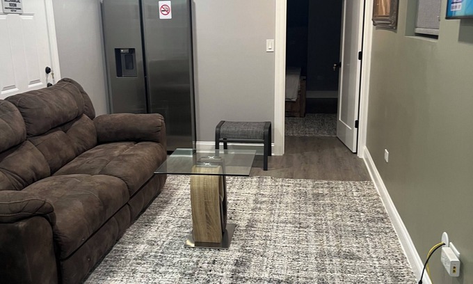 Oakland Apartamento | Charming apartment with AC in vibrant Chicago. A 1-bedroom + a living room