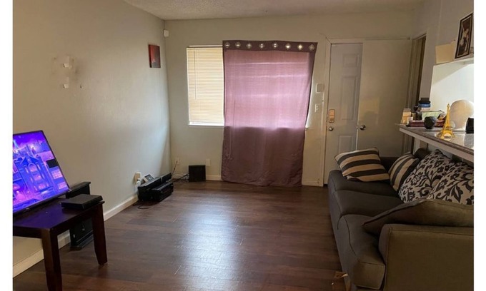 Stockton Casa | Charming apt 5 mins from University of Pacific.