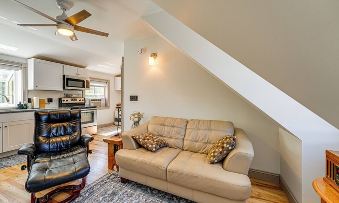 Lisbon Apartamento | Charming Apt w/Shared Outdoor Space in Lisbon!