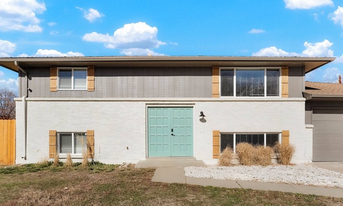 Highlands Casa | Charming Arvada Getaway, Amazing Yard, and Hot Tub