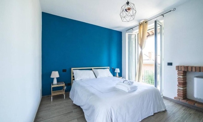 Neive Cama Y Desayuno | Charming B&B with WiFi and AC in picturesque Piemonte