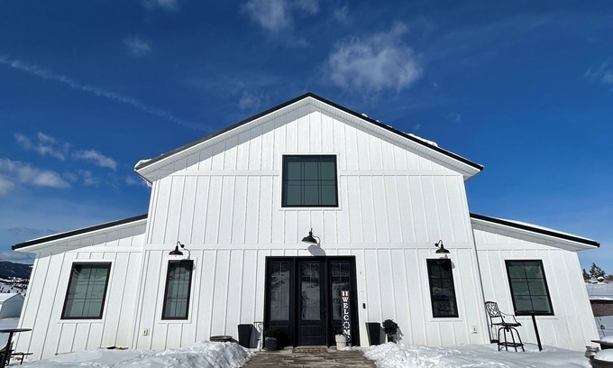 Montana City Casa | Charming barn only 5 drive minutes from Helena! With an acre soccer field!!