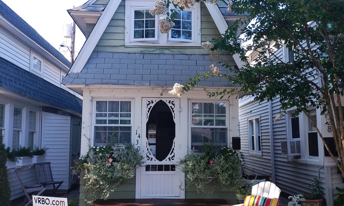 North End Casa | Charming Beach Cottage, Newly renovated. located in Ocean City Nj.