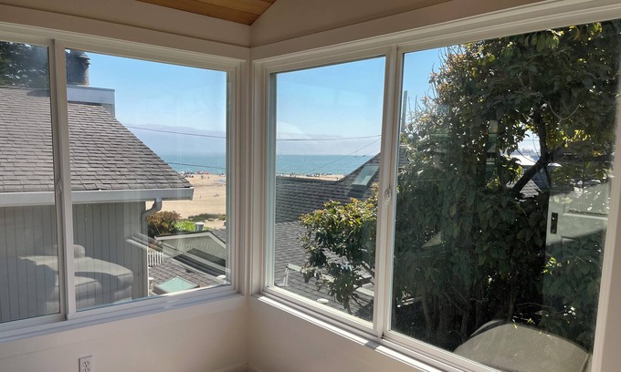 Seabright Casa | Charming beach getaway steps from the beach with ocean views