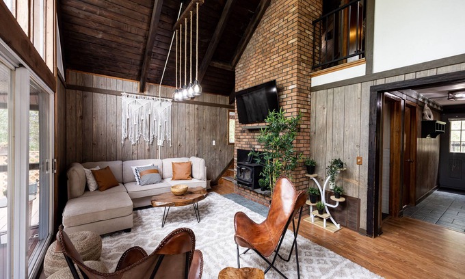 Middletown Cabaña | CHARMING BOHO-STYLE COTTAGE IN MIDDLETOWN NY