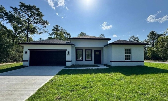Citrus Springs Casa | Charming brand new 4-bedroom house minutes from Rainbow Springs, Crystal Rivers.