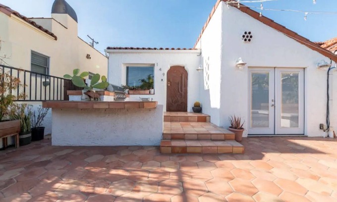Belmont Shore Casa | Charming, bright by the beach!