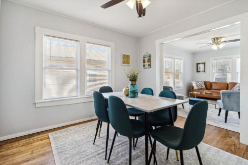 McKinney Casa | Charming Bungalow in McKinney – Walk to Downtown bungalow
