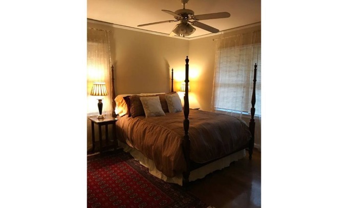 Buford Highway Casa | Charming bungalow in quiet neighborhood inside 285