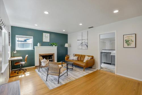 Southeastern Sacramento Casa | Charming Bungalow in Quiet Tahoe Park Neighborhood