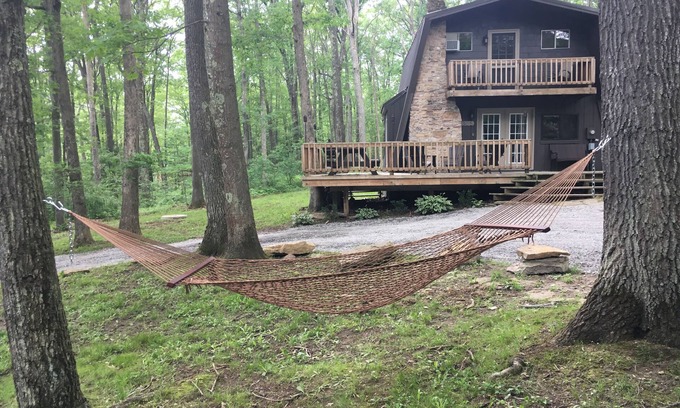 McHenry Cabina | Encantadora cabaña a solo minutos de todas las atracciones en Deep Creek Lake, MD
