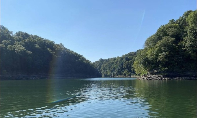 Russell Springs Cabina | Cozy Cabin Near Lake Cumberland Marina!