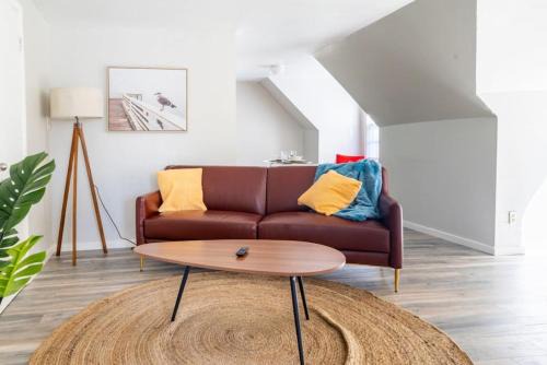 Lincoln Terrace Apartamento | Charming Carriage Cottage from 1920s
