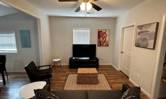Cartersville Casa | Charming Cartersville Retreat: Minutes from Outdoor Adventure Minutes from Shops
