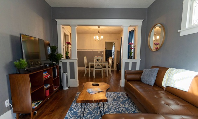 Central Tacoma Casa | Charming Central Tacoma Home Located Near 6th Ave