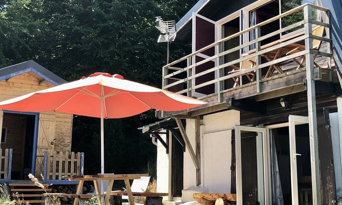 Saint-Antheme Chalet De Esquí | Charming chalet in the Forez mountains