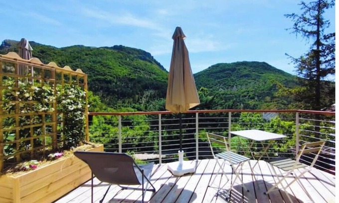 Eourres Chalet De Esquí | Charming chalet ideal for nature lovers and hikers