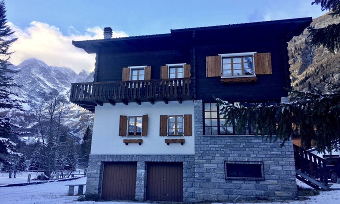 Staffa Chalet De Esquí | Charming Chalet in the Italian Alps