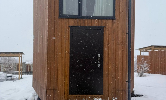 Almaty Chalet De Esquí | Charming chalet with WiFi and AC in lovely Almaty with Mountain View.