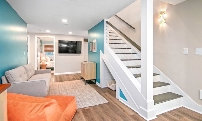 Goose Creek Casa | Charming Charleston Retreat: Your Perfect Home Away From Home.