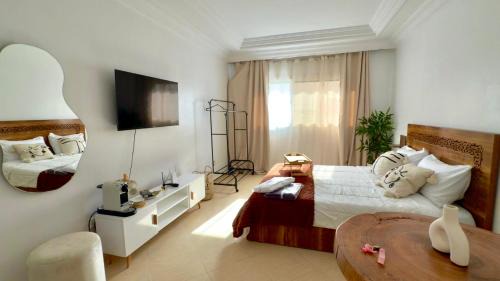 Agdal Apartamento | Charming City Retreat in Agdal- Walk to Arribat Center & Train